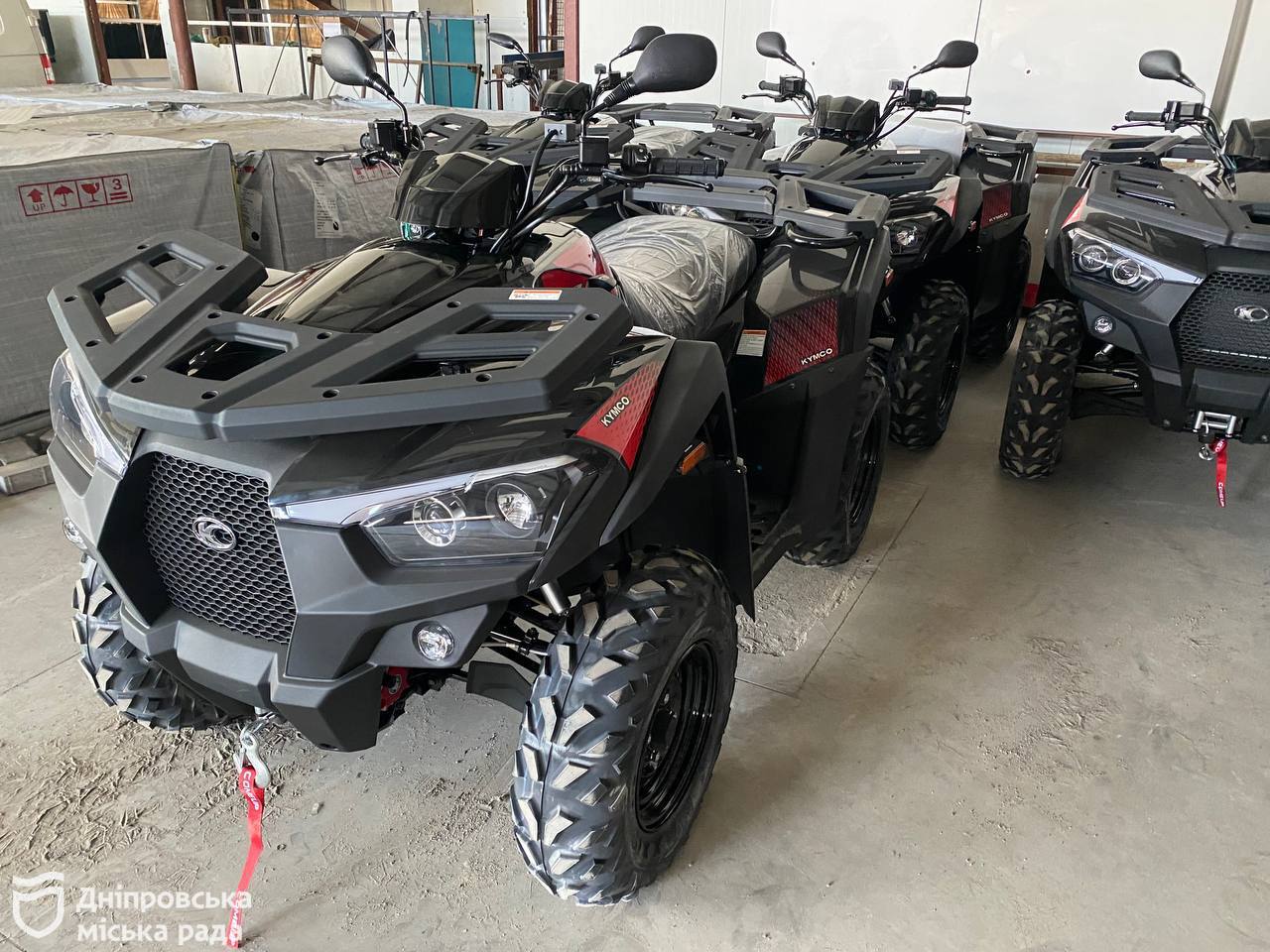 Дніпро закуповує транспорт з Європи для потреб військових